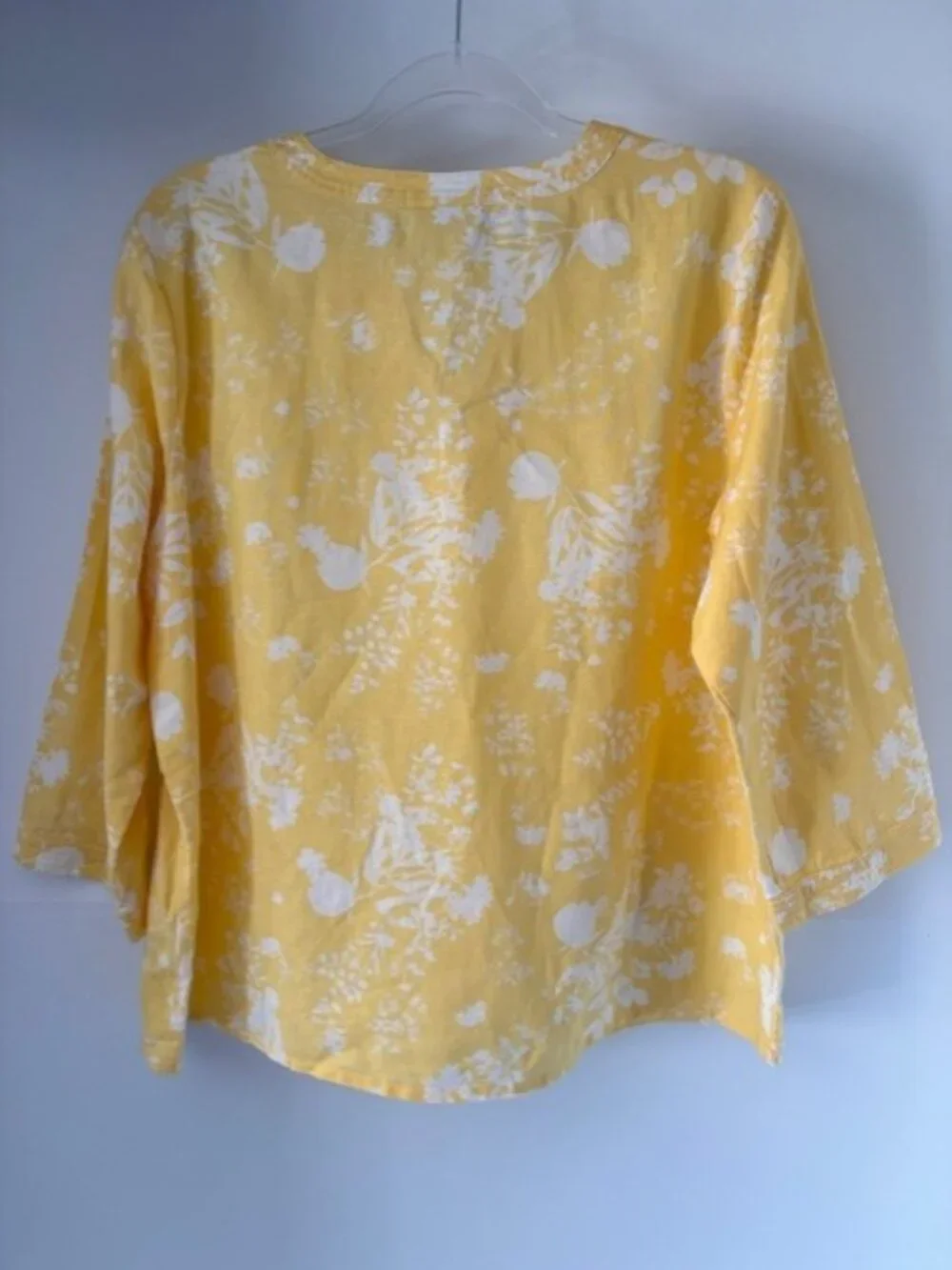 Liz Claiborne Yellow Floral 3/4 Sleeve Linen Blend V Neck Blouse L Resortwear - Picture 2 of 6